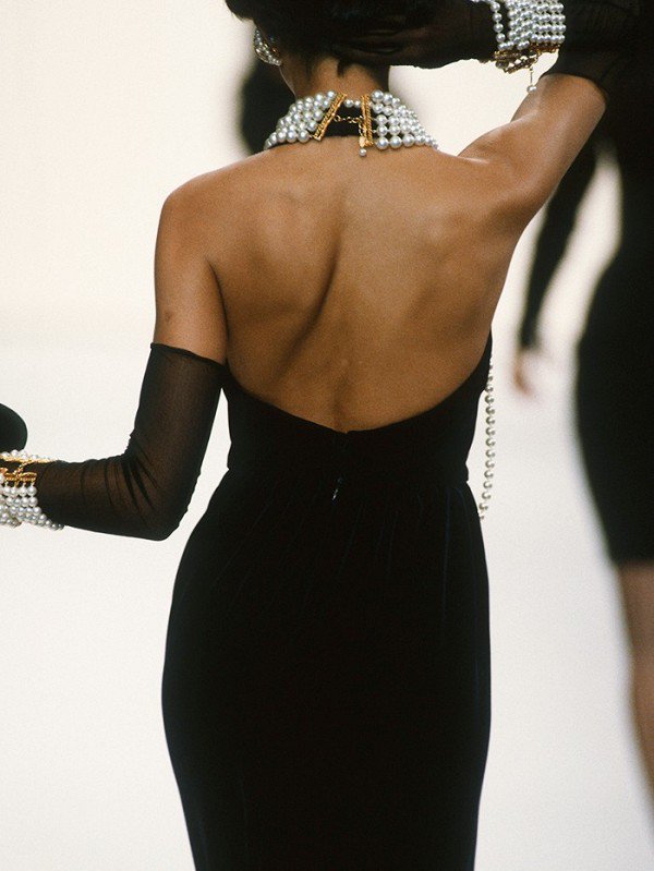 A Chanel klasszikusai: 10 alapdarab, amelyet minden nő szívesen hordana - DIVAT&STÍLUS - Hírek  - Chanel, őszi divat, stílus, 