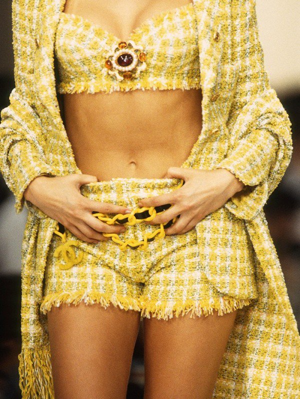 A Chanel klasszikusai: 10 alapdarab, amelyet minden nő szívesen hordana - DIVAT&STÍLUS - Hírek  - Chanel, őszi divat, stílus, 