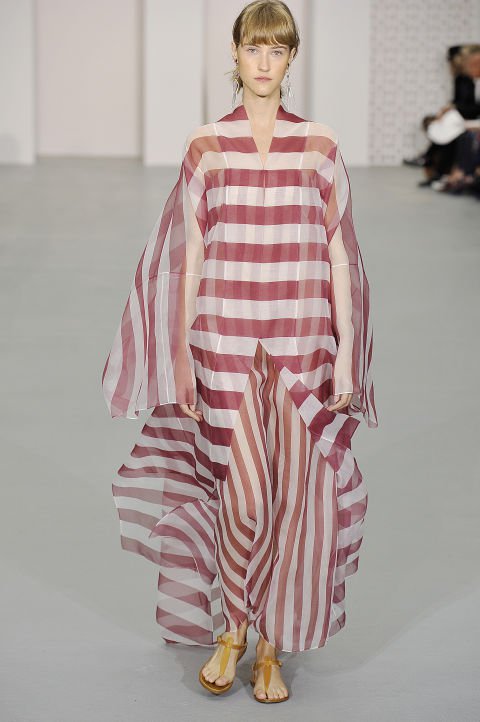 30 ruha, amit látnod kell a London Fashion Weekről - DIVAT&STÍLUS - Hírek  - london, london fashion week, stílus, tavasz/nyár2017, 