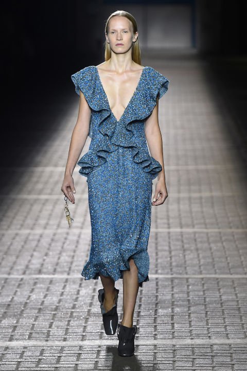 30 ruha, amit látnod kell a London Fashion Weekről - DIVAT&STÍLUS - Hírek  - london, london fashion week, stílus, tavasz/nyár2017, 