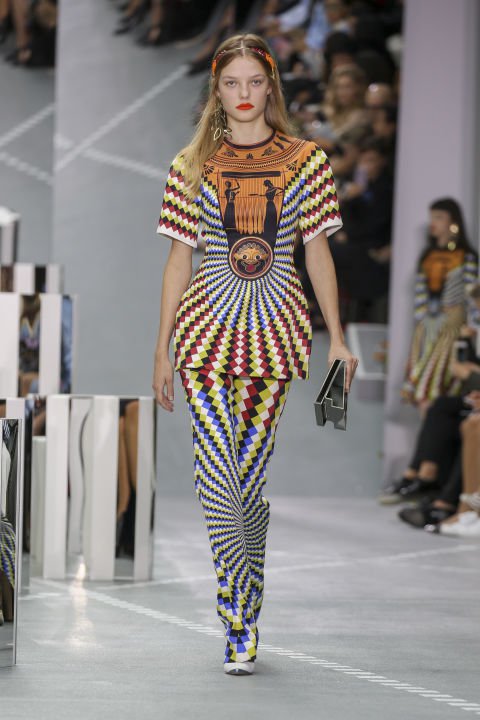 30 ruha, amit látnod kell a London Fashion Weekről - DIVAT&STÍLUS - Hírek  - london, london fashion week, stílus, tavasz/nyár2017, 