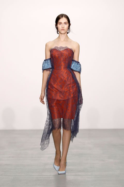 30 ruha, amit látnod kell a London Fashion Weekről - DIVAT&STÍLUS - Hírek  - london, london fashion week, stílus, tavasz/nyár2017, 