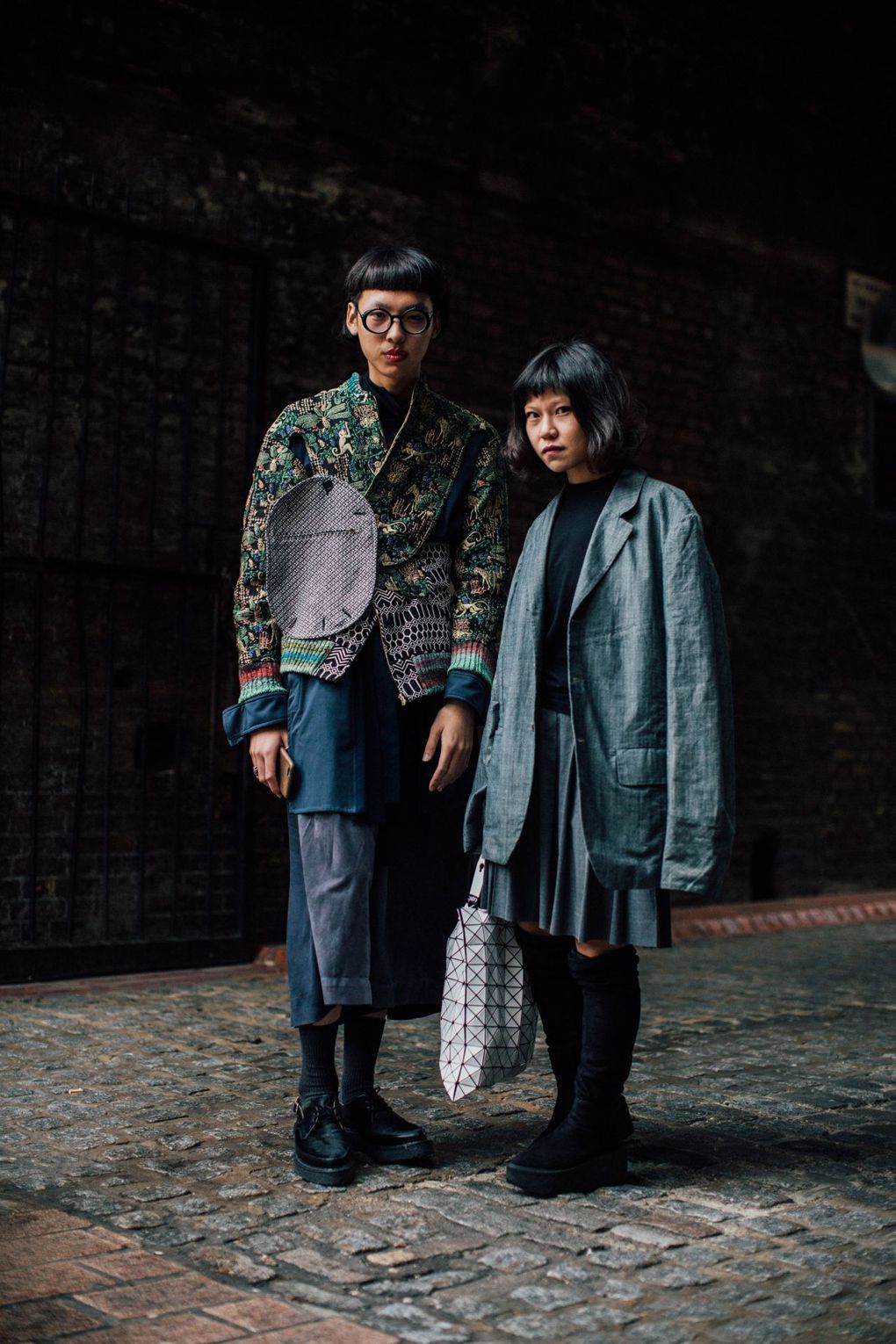 Az ultrasikkes londoniak - London Fashion Week utcai stíluskörkép - DIVAT&STÍLUS - Stílusiskola - london, londoni divathét, streetstyle at.com, 