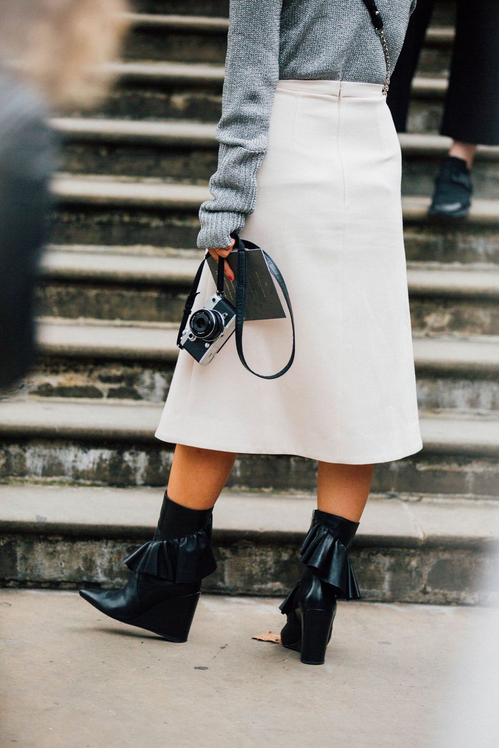 Az ultrasikkes londoniak - London Fashion Week utcai stíluskörkép - DIVAT&STÍLUS - Stílusiskola - london, londoni divathét, streetstyle at.com, 