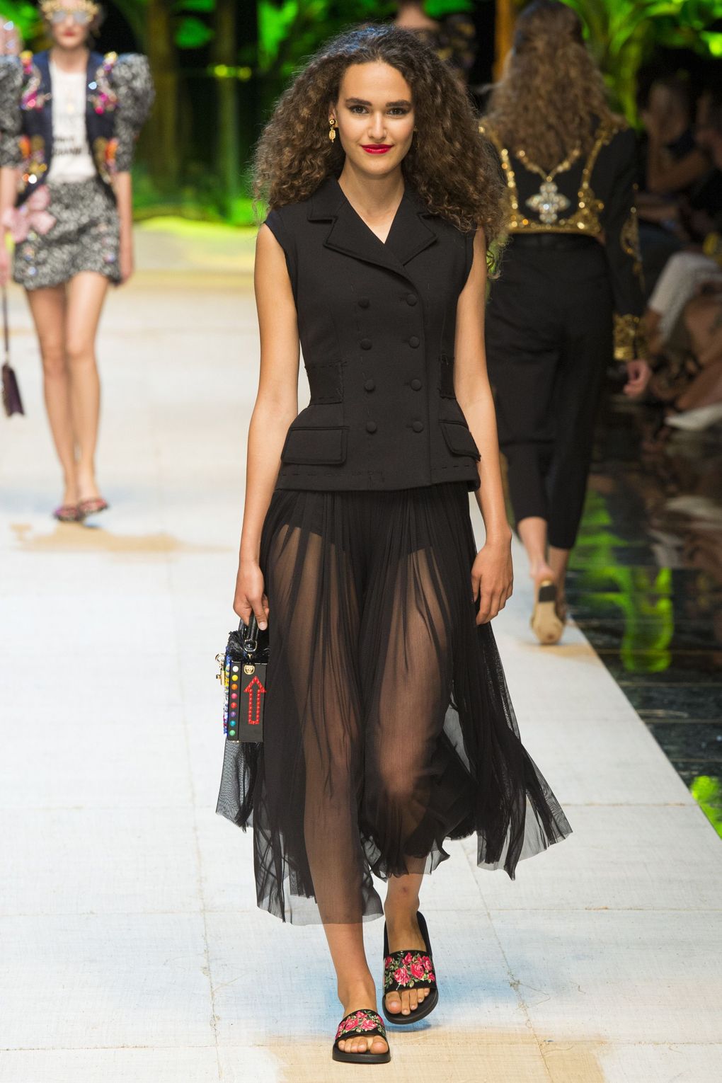 30 legcoolabb outfit, amit látnod kell a Milánói Divathétről - DIVAT&STÍLUS - Stílusiskola - milánó, milánói divathét, tavasz/nyár 2017, 