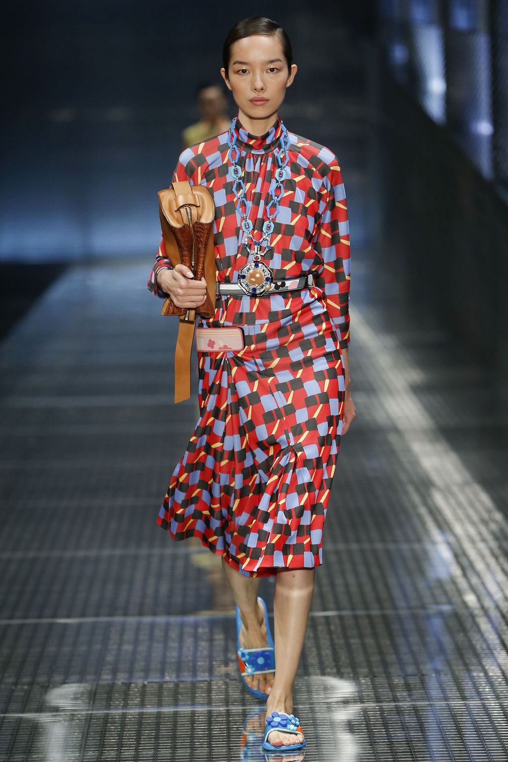 30 legcoolabb outfit, amit látnod kell a Milánói Divathétről - DIVAT&STÍLUS - Stílusiskola - milánó, milánói divathét, tavasz/nyár 2017, 