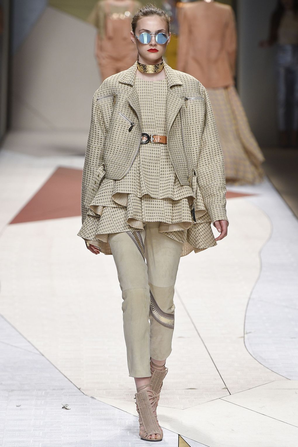 30 legcoolabb outfit, amit látnod kell a Milánói Divathétről - DIVAT&STÍLUS - Stílusiskola - milánó, milánói divathét, tavasz/nyár 2017, 