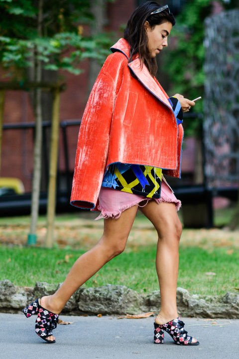 Ilyen a streetstyle ott, ahol a stílust anyatejjel szívják magukba - DIVAT&STÍLUS - Stílusiskola - milánó, milánói divathét, streetstyle, 