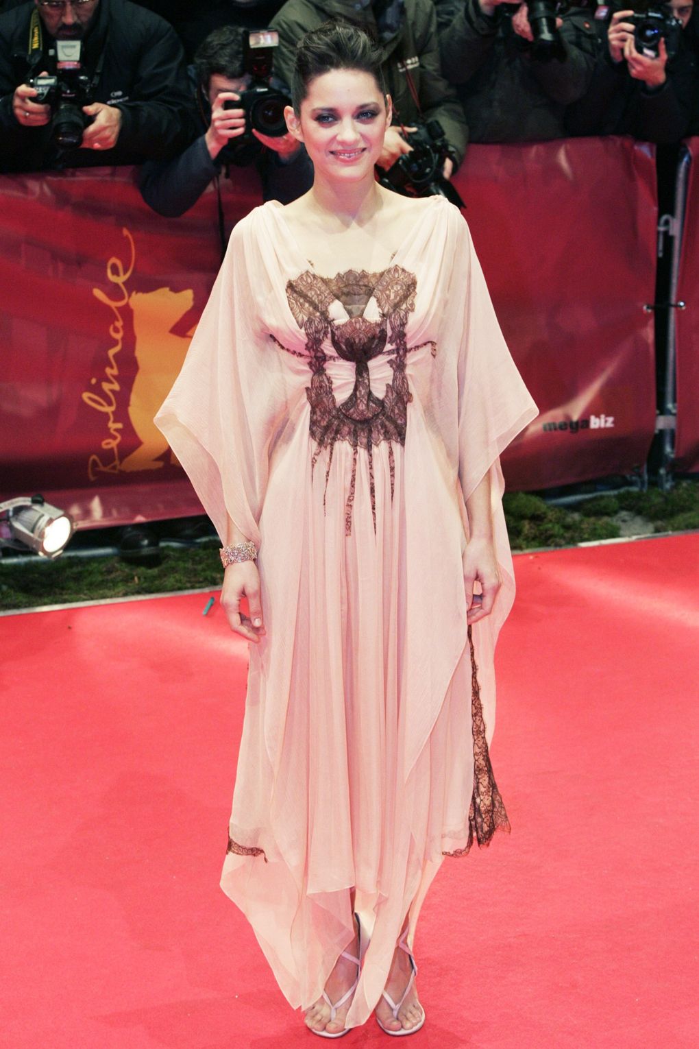 Önmagamnak lenni sem egyszerű, hát még mássá válni csak a reklám kedvéért. - Marion Cotillard - Celebrity -  - francia film, marion cotillard, stílus, színészet, 