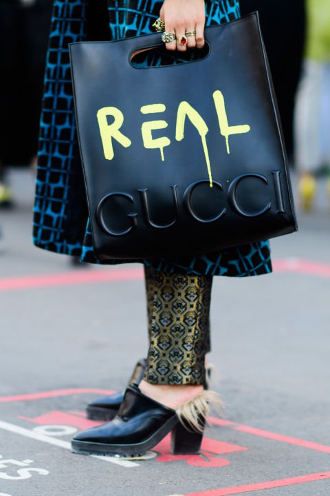 Párizs örökre a divat szerelmeseinek városa marad. Meg a fényé! - DIVAT&STÍLUS - Stílusiskola - párizs, párizsi divathét, streetstyle, 