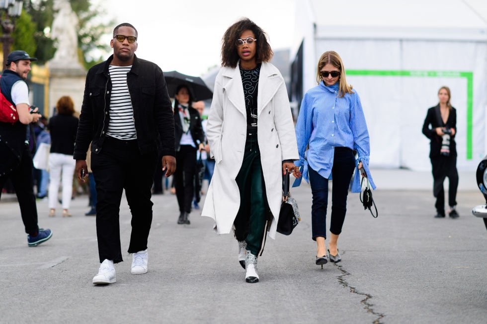 Párizs örökre a divat szerelmeseinek városa marad. Meg a fényé! - DIVAT&STÍLUS - Stílusiskola - párizs, párizsi divathét, streetstyle, 