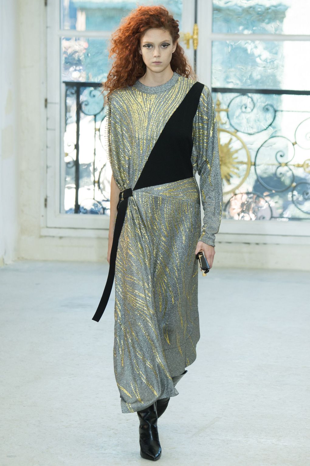 Párizsban járt a nyár - DIVAT&STÍLUS - Hírek  - balenciaga, chanel, fashion week, párizs, tavasz/nyár2017, 