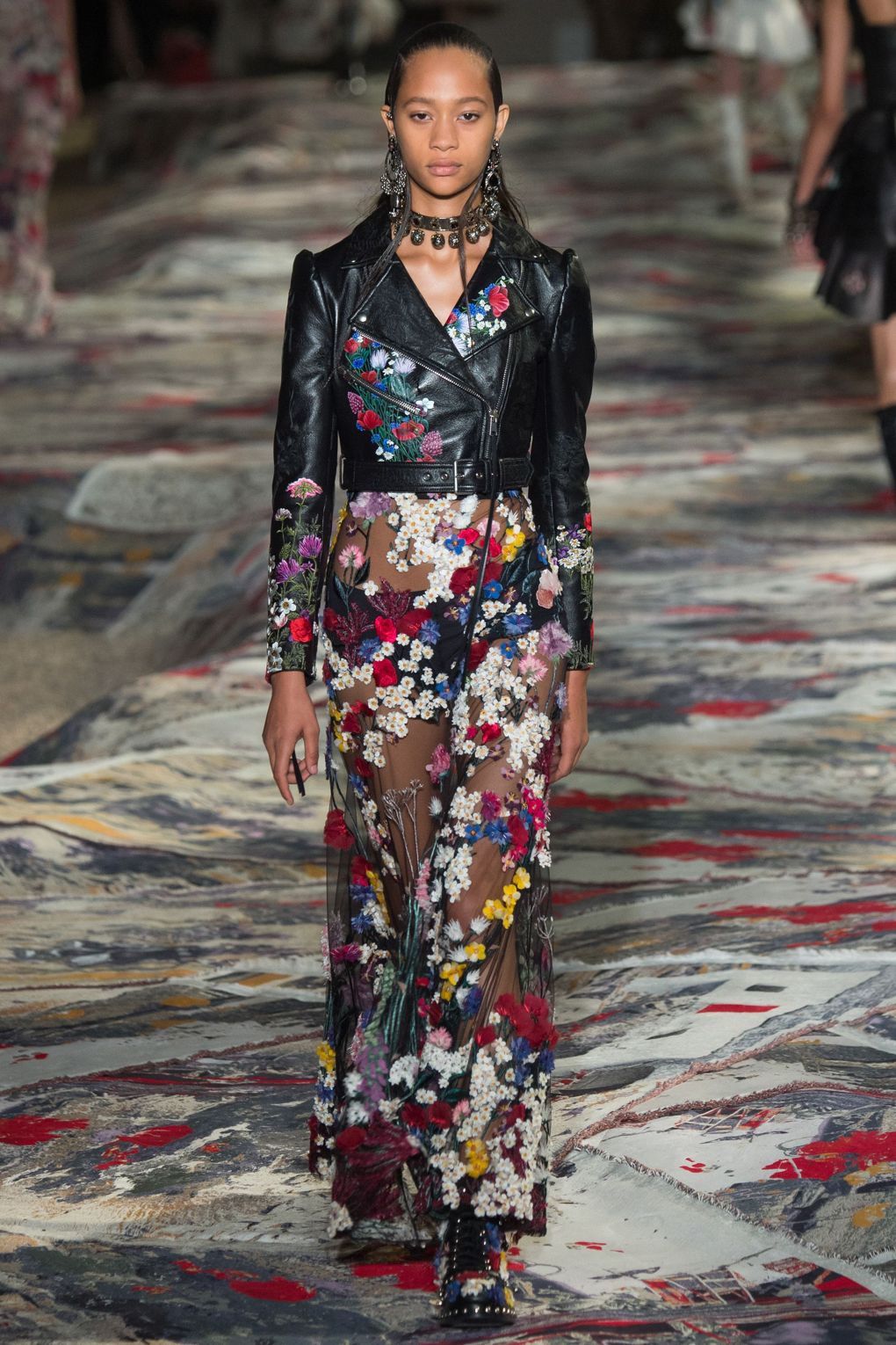 Párizsban járt a nyár - DIVAT&STÍLUS - Hírek  - balenciaga, chanel, fashion week, párizs, tavasz/nyár2017, 