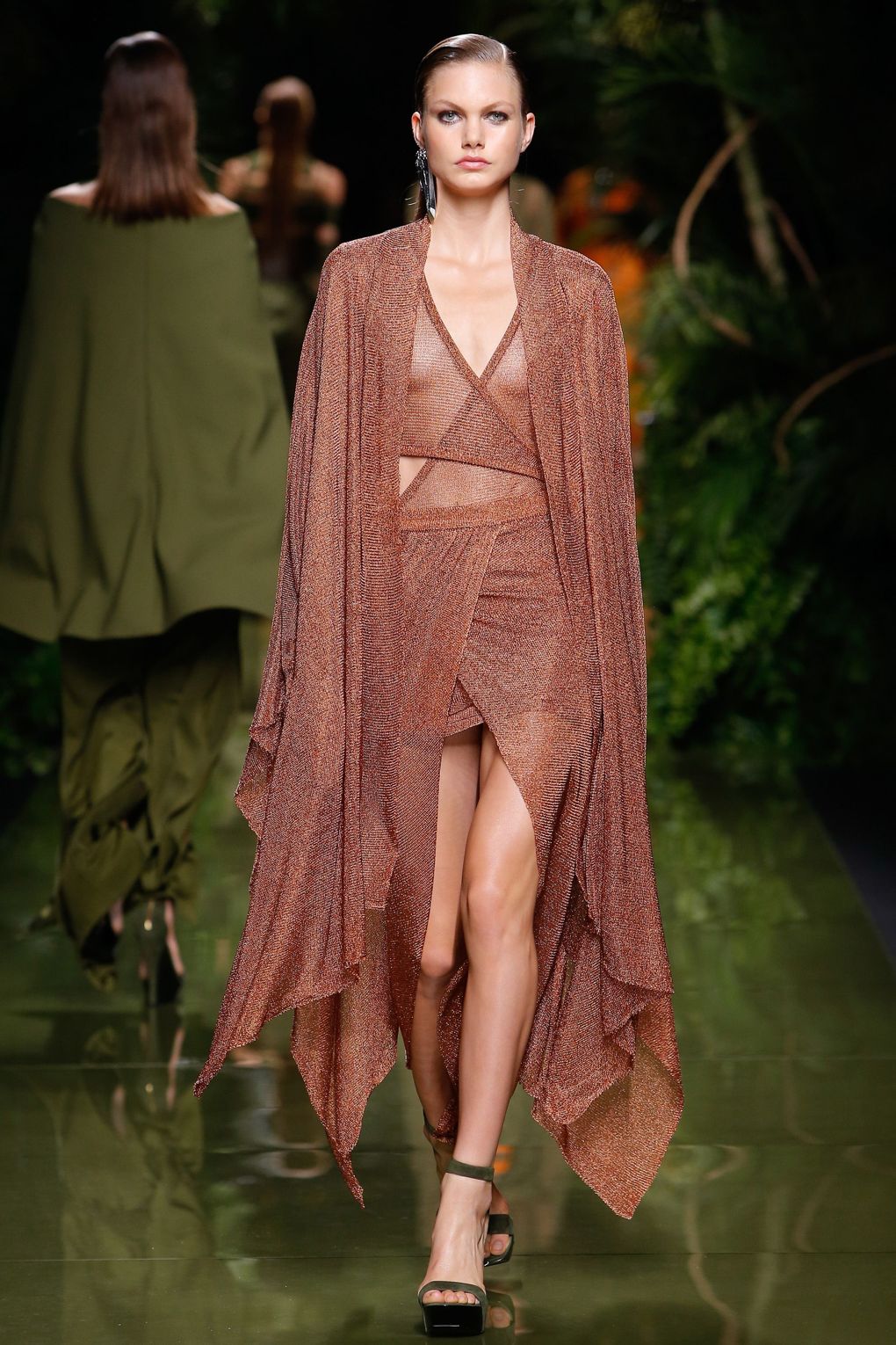 Az egész Balmain kollekció úgy csúcs, ahogy van - DIVAT&STÍLUS - Stílusiskola - balmain, paris, paris fashion week, spring/summer2017, 