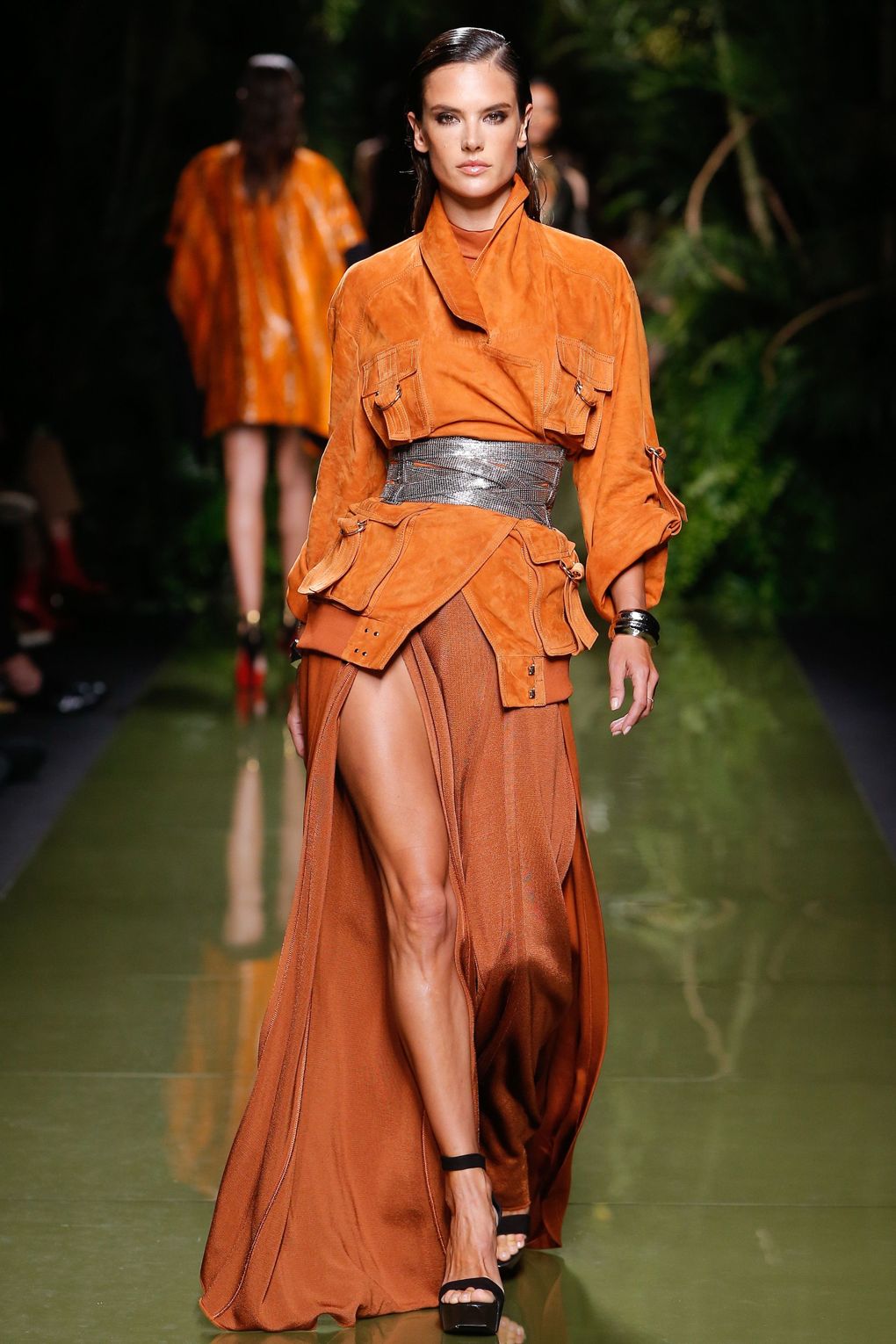 Az egész Balmain kollekció úgy csúcs, ahogy van - DIVAT&STÍLUS - Stílusiskola - 