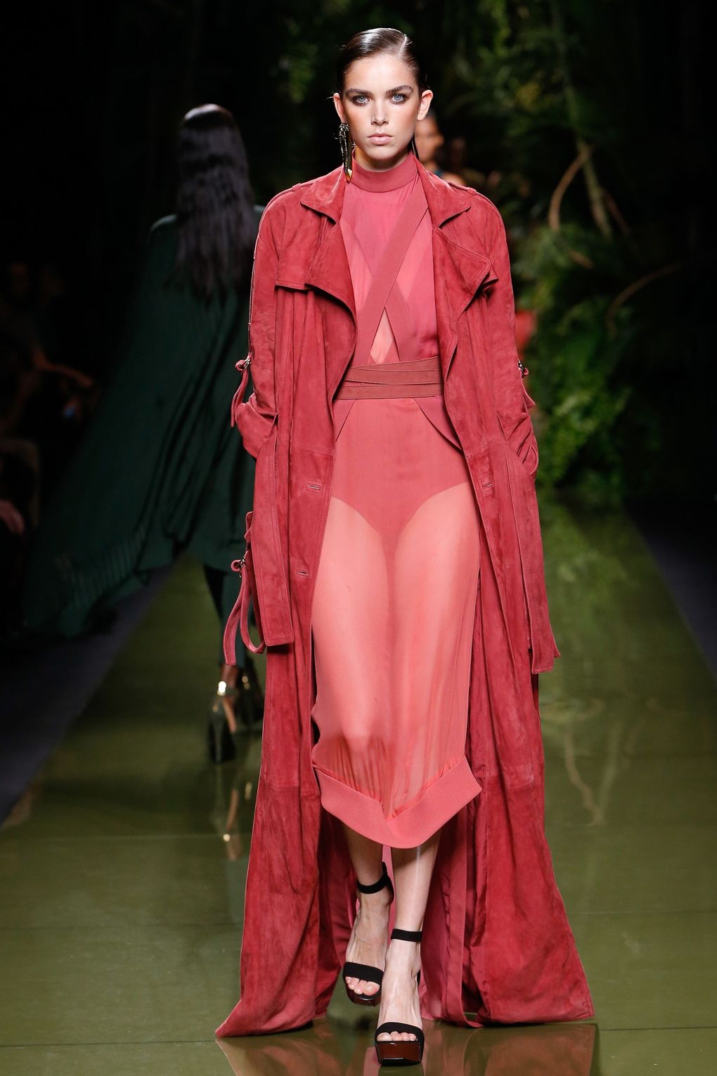 Az egész Balmain kollekció úgy csúcs, ahogy van - DIVAT&STÍLUS - Stílusiskola - balmain, paris, paris fashion week, spring/summer2017, 