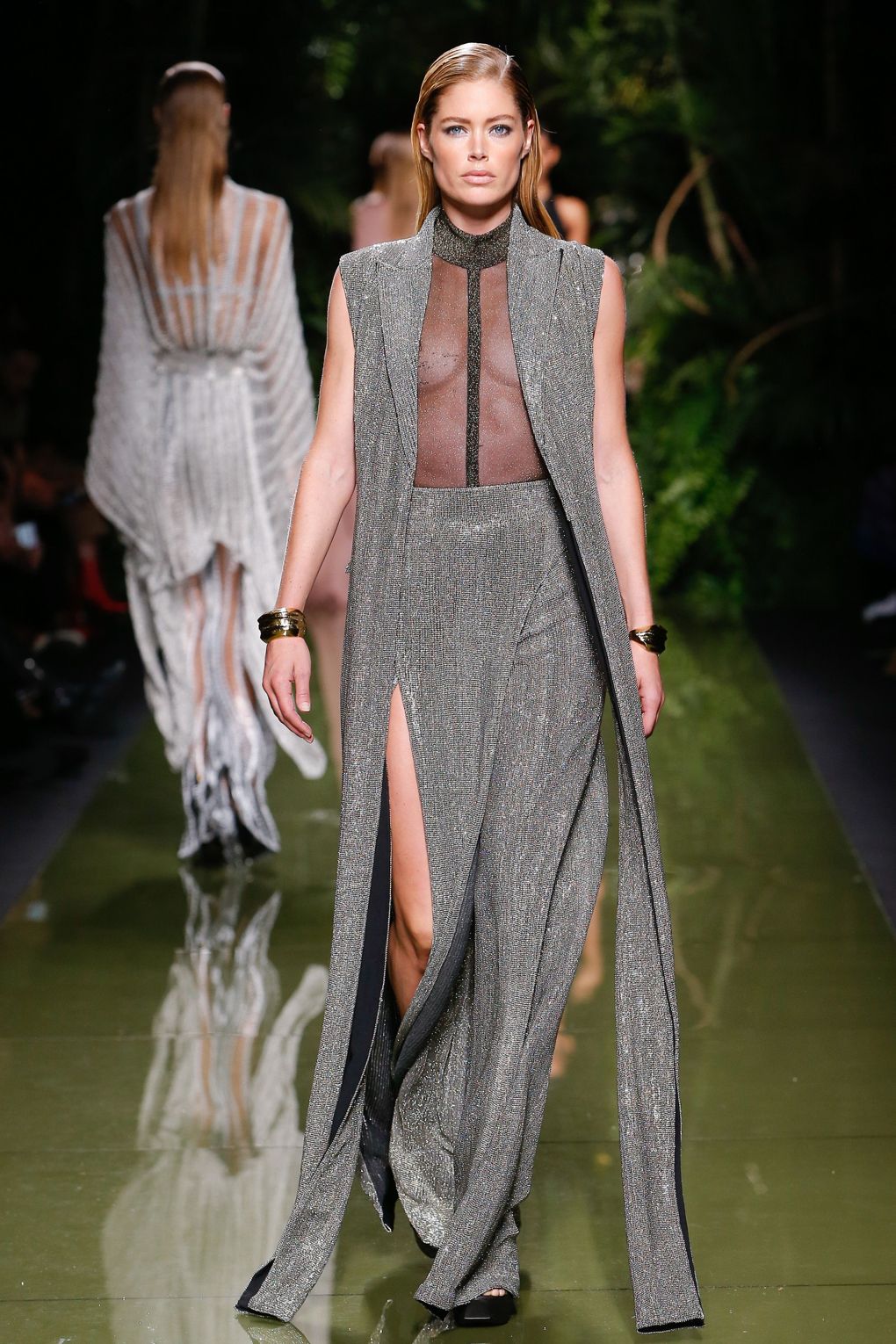 Az egész Balmain kollekció úgy csúcs, ahogy van - DIVAT&STÍLUS - Stílusiskola - 