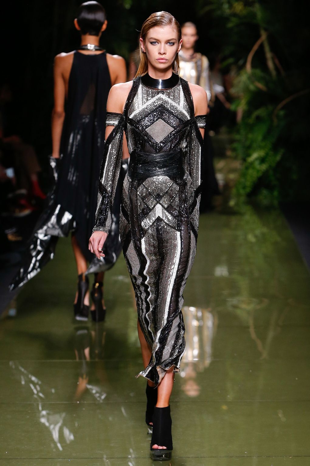 Az egész Balmain kollekció úgy csúcs, ahogy van - DIVAT&STÍLUS - Stílusiskola - 