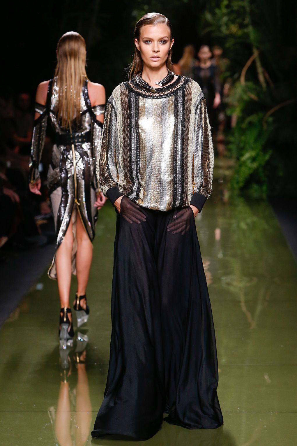 Az egész Balmain kollekció úgy csúcs, ahogy van - DIVAT&STÍLUS - Stílusiskola - 